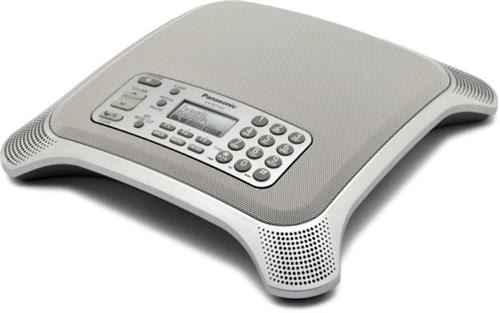 تصویر تلفن کنفرانس تحت شبکه پاناسونیک مدل KX-NT700 با طراحی خاکستری، صفحه‌نمایش LCD با نور پس‌زمینه، دکمه‌های کنترلی و بلندگوهای داخلی، مناسب برای برگزاری جلسات صوتی با کیفیت بالا در محیط‌های تجاری.
