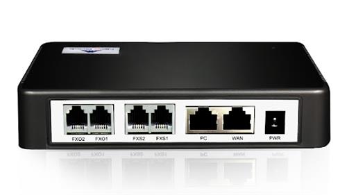 گیت‌وی ویپ MX8A-HX4E با پورت‌های FXO و FXS، پشتیبانی از پروتکل‌های SIP و MGCP، کدک‌های صوتی متنوع و قابلیت‌های مدیریتی پیشرفته برای اتصال خطوط تلفن آنالوگ به شبکه VoIP.
