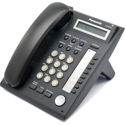 تصویر تلفن تحت شبکه پاناسونیک مدل KX-NT321 با طراحی مشکی، صفحه‌نمایش تک‌خطی با نور پس‌زمینه، 8 کلید قابل برنامه‌ریزی و بلندگوی دیجیتال، مناسب برای دفاتر کاری و محیط‌های تجاری.