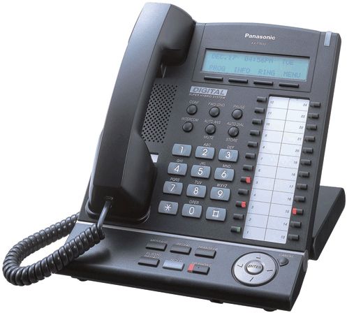 تلفن دیجیتال سانترال پاناسونیک مدل KX-T7633 با نمایشگر سه‌خطی نورانی، ۲۴ کلید قابل برنامه‌ریزی با نشانگر LED دو رنگ، اسپیکرفون فول‌داپلکس، جک هدست، قابلیت نصب ماژول USB و پشتیبانی از درگاه XDP.