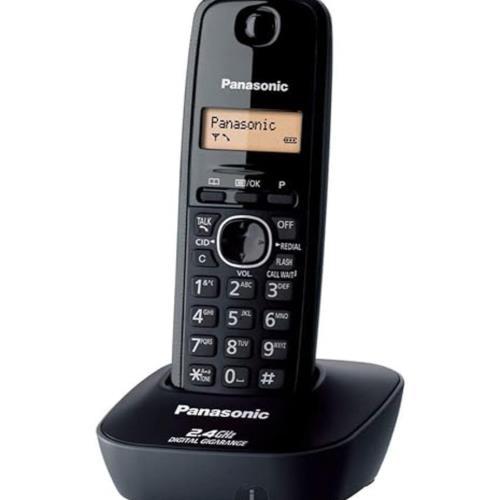 تلفن بی‌سیم پاناسونیک مدل KX-TG3411 با طراحی ساده، نمایشگر با نور پس‌زمینه کهربایی و قابلیت‌های پایه، مناسب برای استفاده در منازل و دفاتر کوچک.​